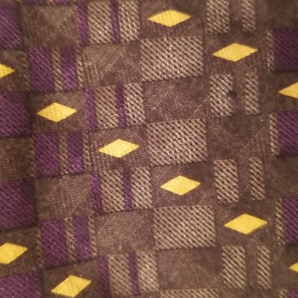 Three Brand New Men Ties - Picture 12 of 13